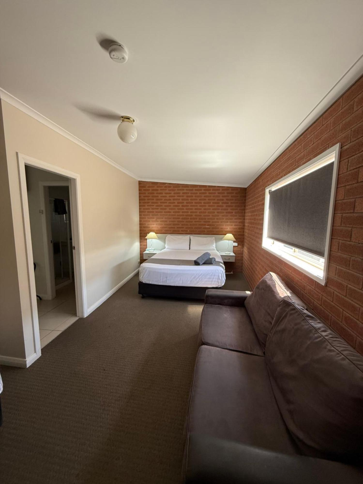 Mia Motel Griffith Buitenkant foto